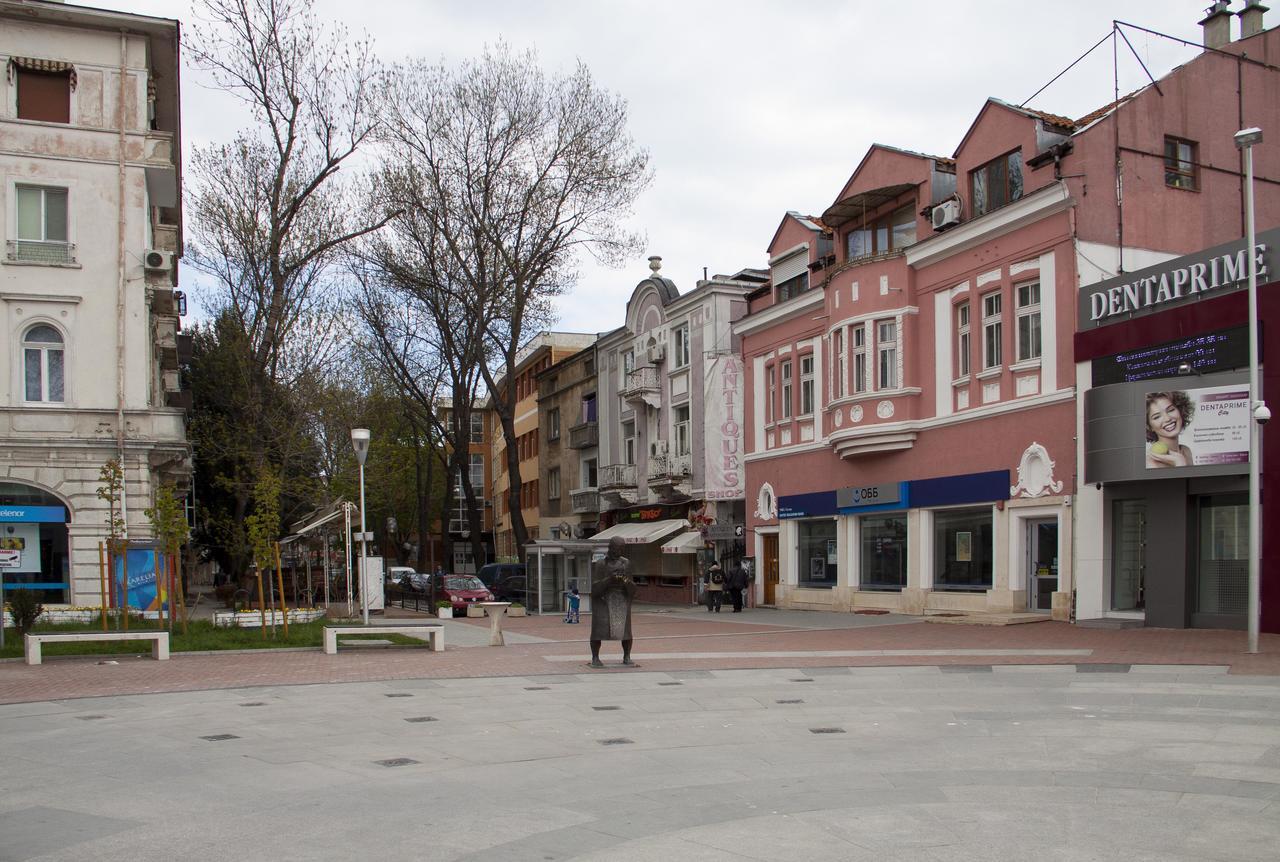 Хостел Gagarin House Варна Экстерьер фото